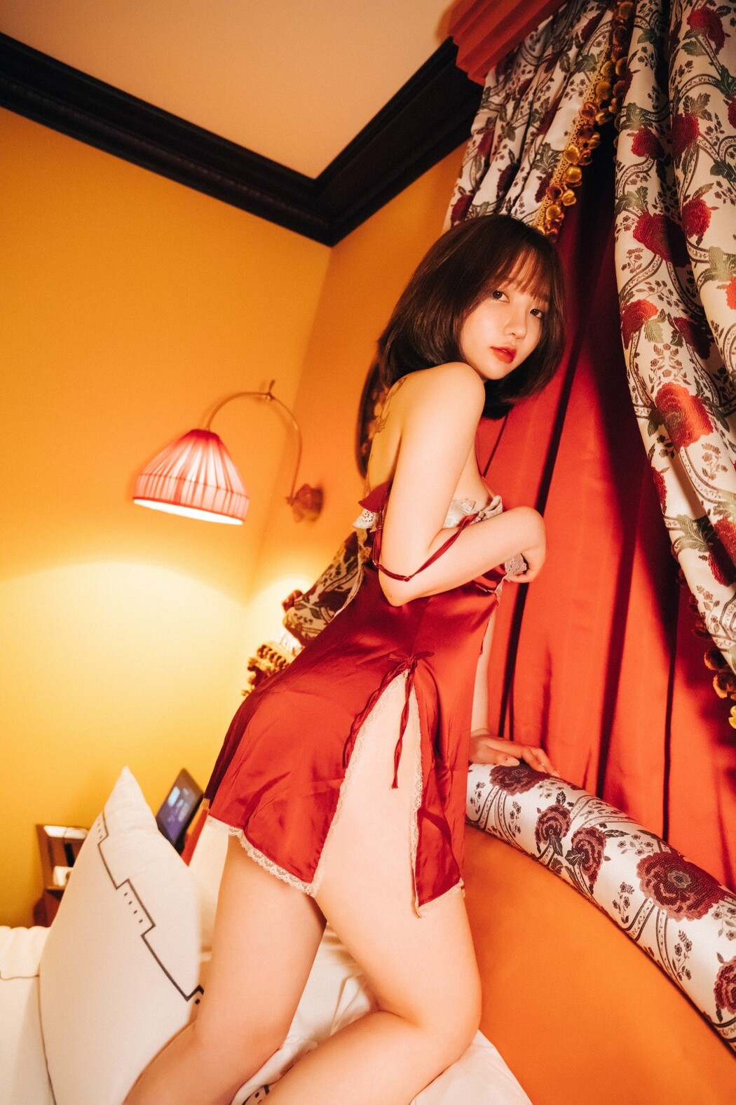 Loozy Son Ye-Eun 손예은 – Halloqueen S.Ver