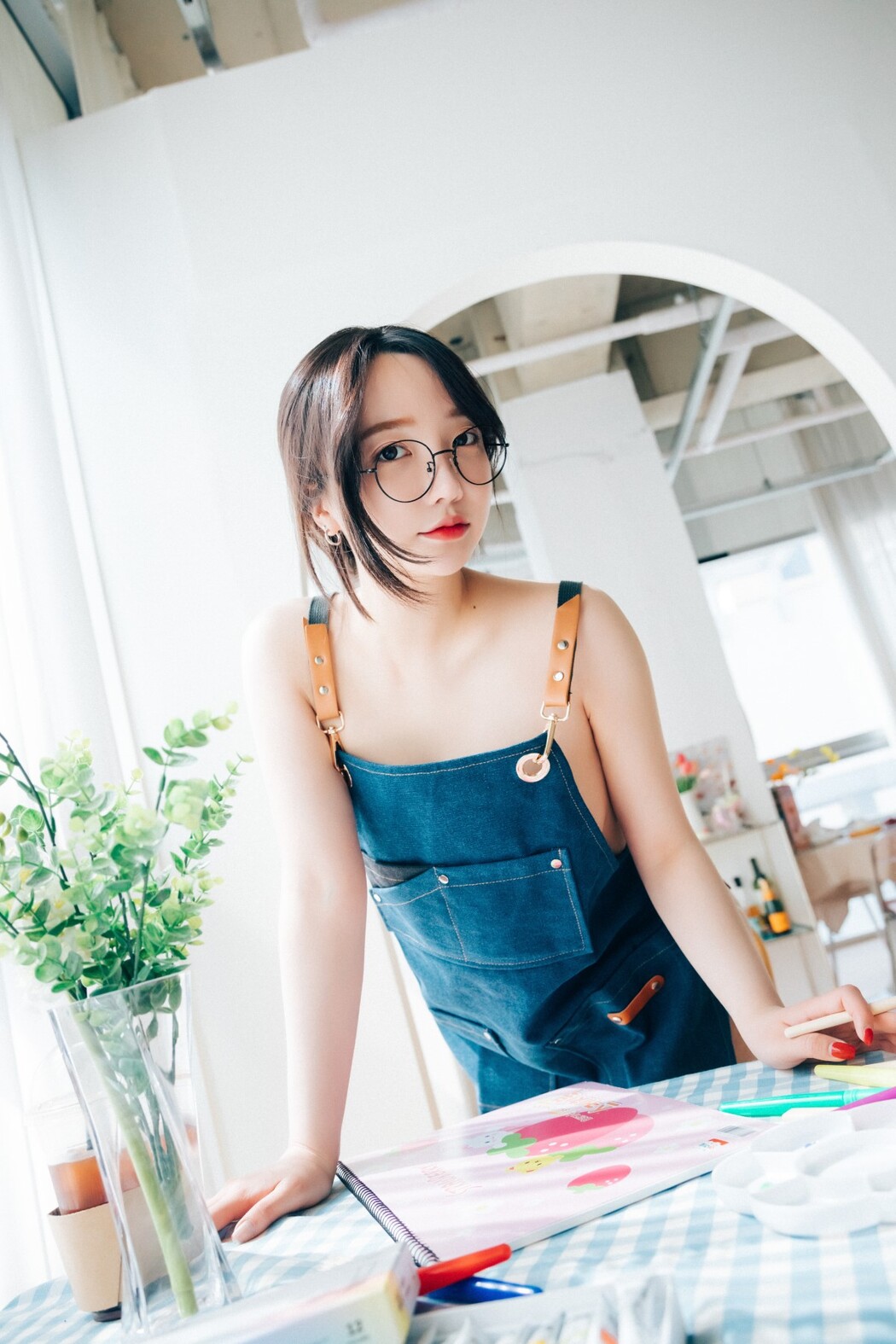 Loozy Son Ye-Eun 손예은 – Nudy Painter S.ver