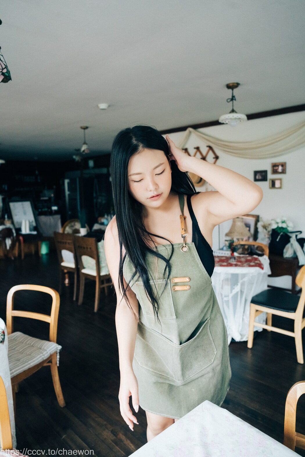 Loozy Ssunskey – Role Cafe A