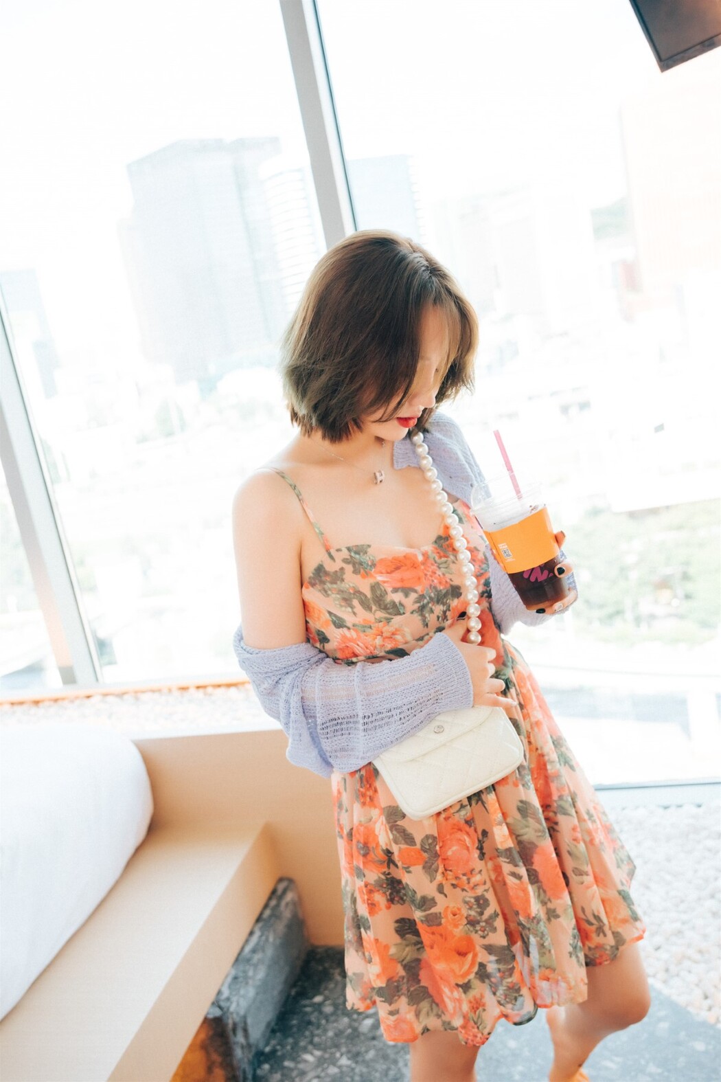 Loozy Son Ye-Eun 손예은 – Lover In Hotel Part 1