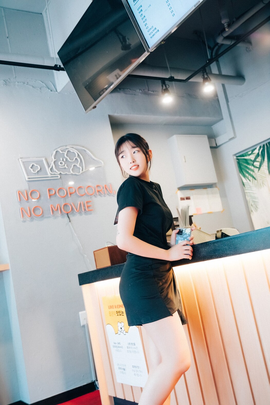 Loozy Sonson 손손 Cinema Girl S.Ver