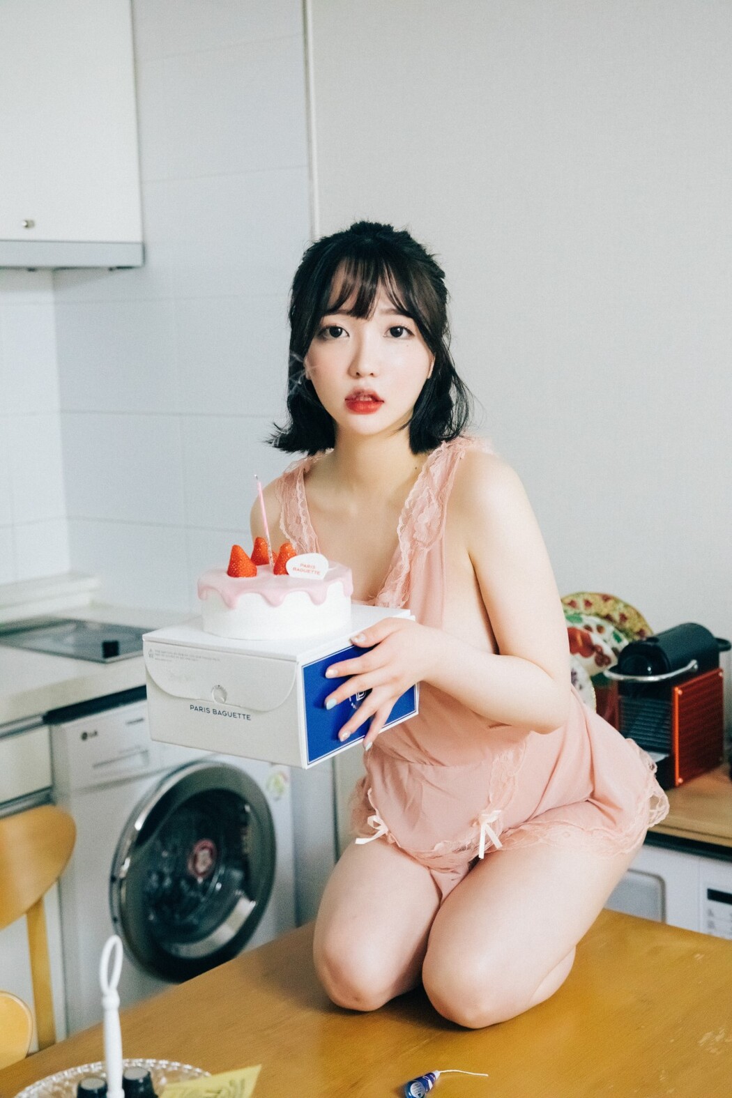 Loozy Son Ye-Eun 손예은 Happy Birthday S.Ver A