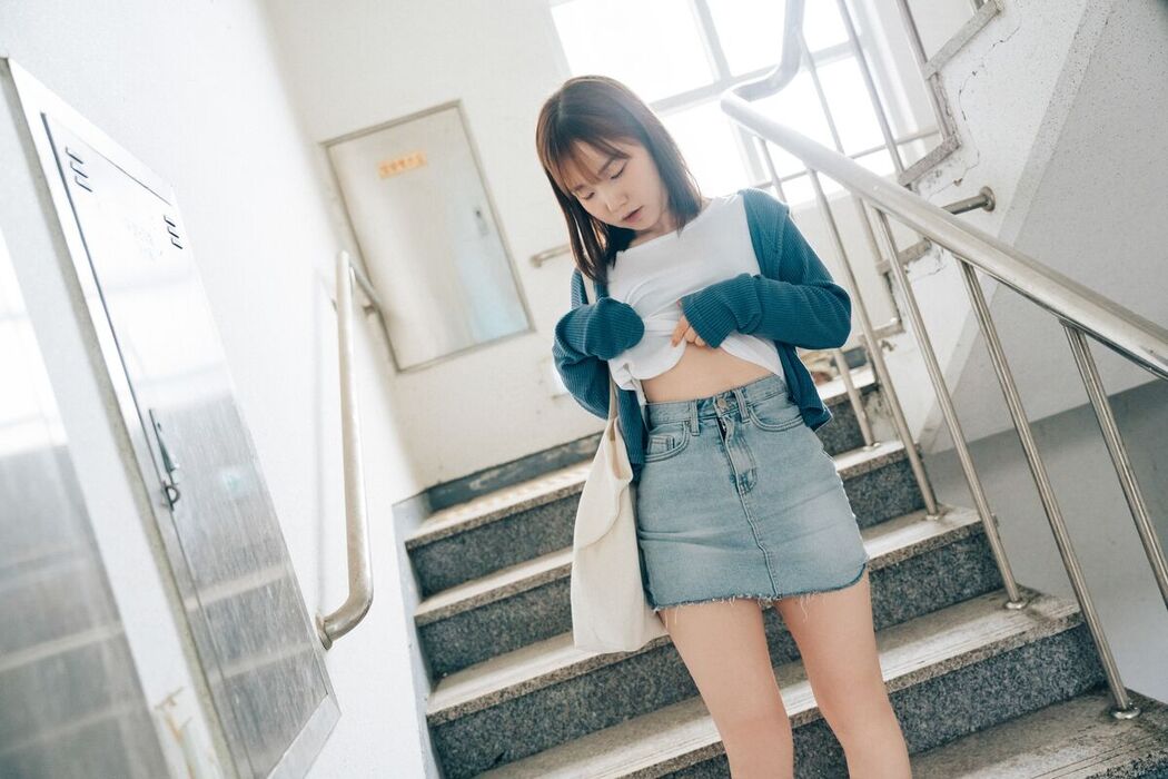 Loozy Yeri – Enjoying Outdoor Part1