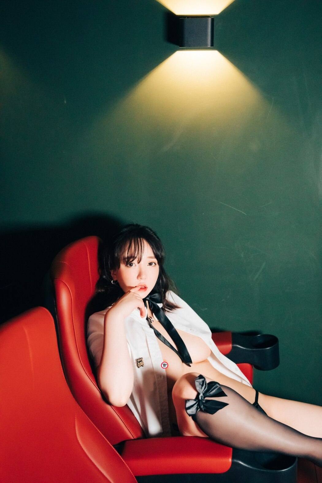 Loozy Son Ye-Eun 손예은 – Ticket Girl B