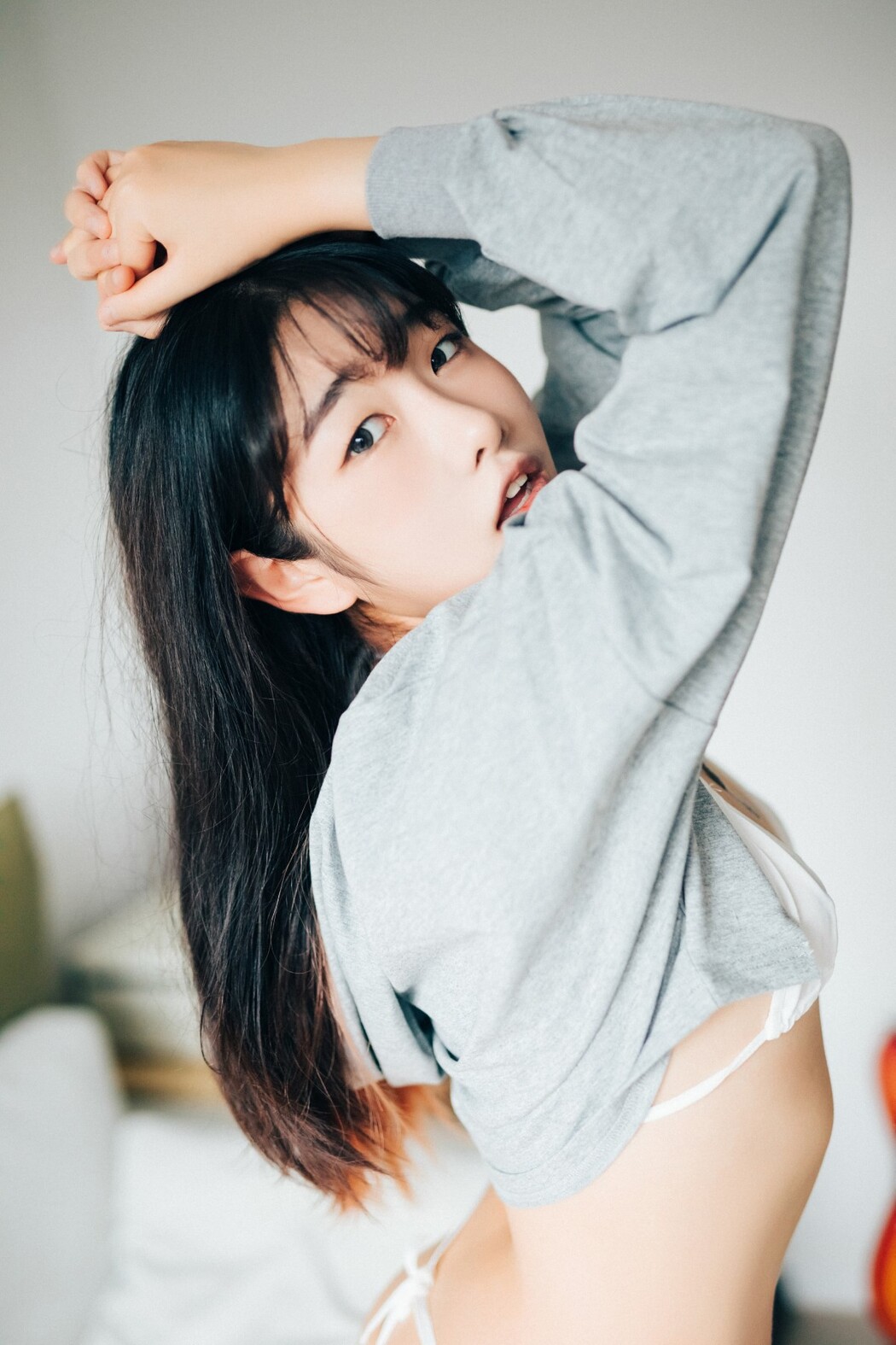 Loozy SonSon 손손 – Date At Home S Ver