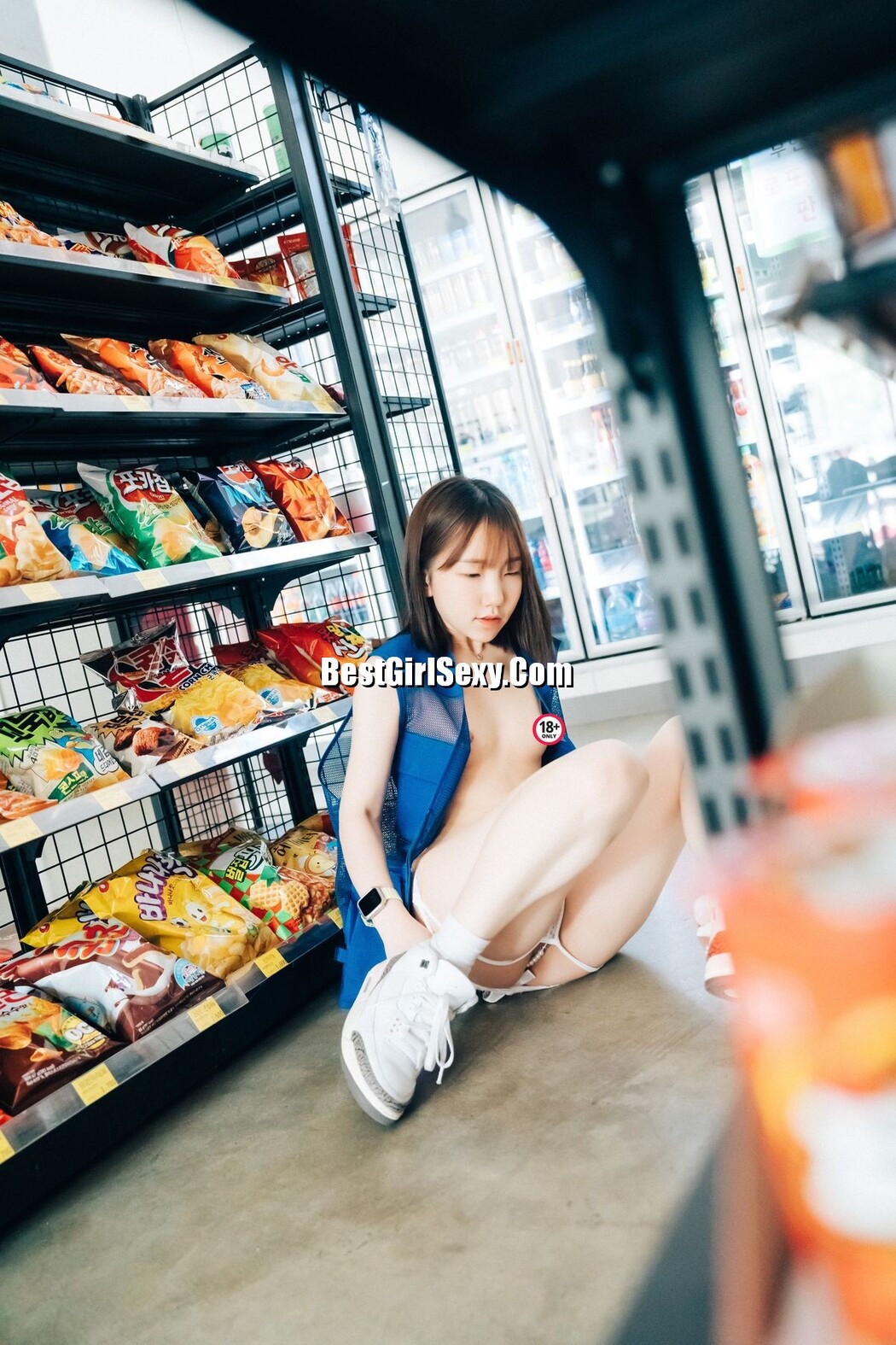 Loozy Yeri – Pocket Girl Alba B