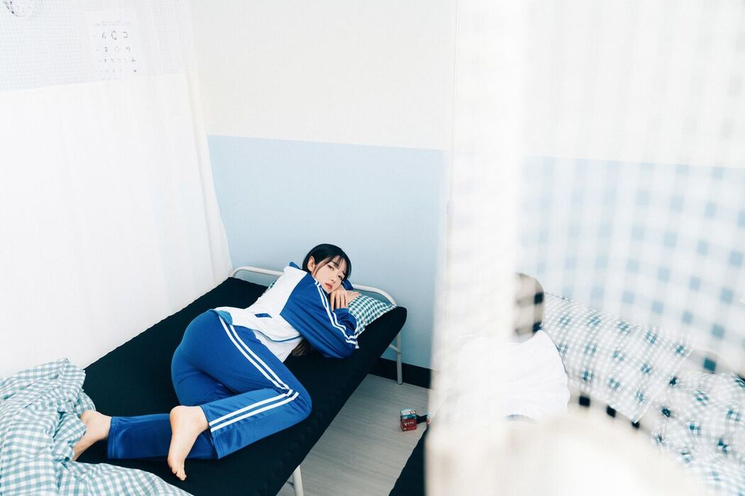 Loozy Sonson 손손 x Zia 지아 – Bitch Academy B