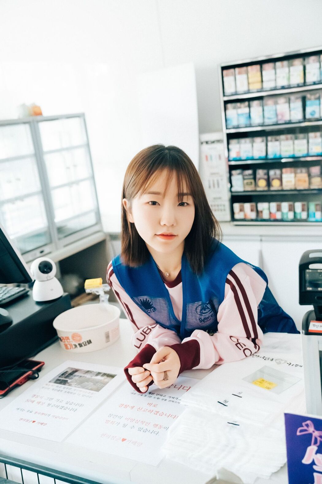 Loozy Yeri – Pocket Girl Alba A