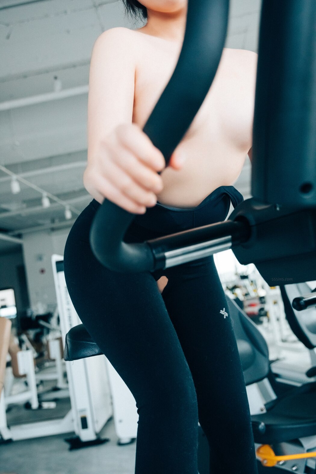 Loozy Sonson 손손 – Personal Trainer S.Ver