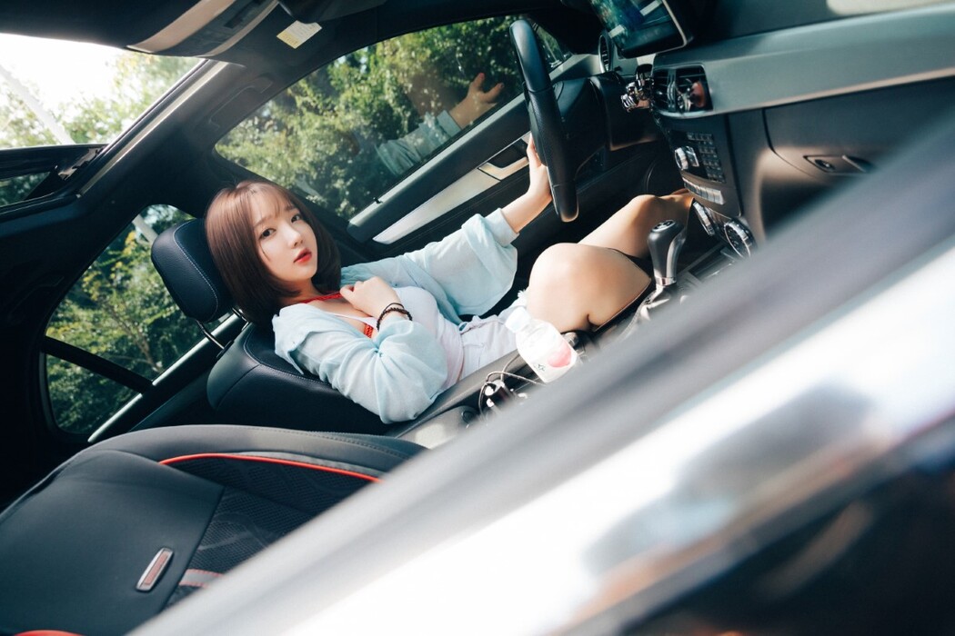 Loozy Son Ye-Eun 손예은 – SM CarXXX
