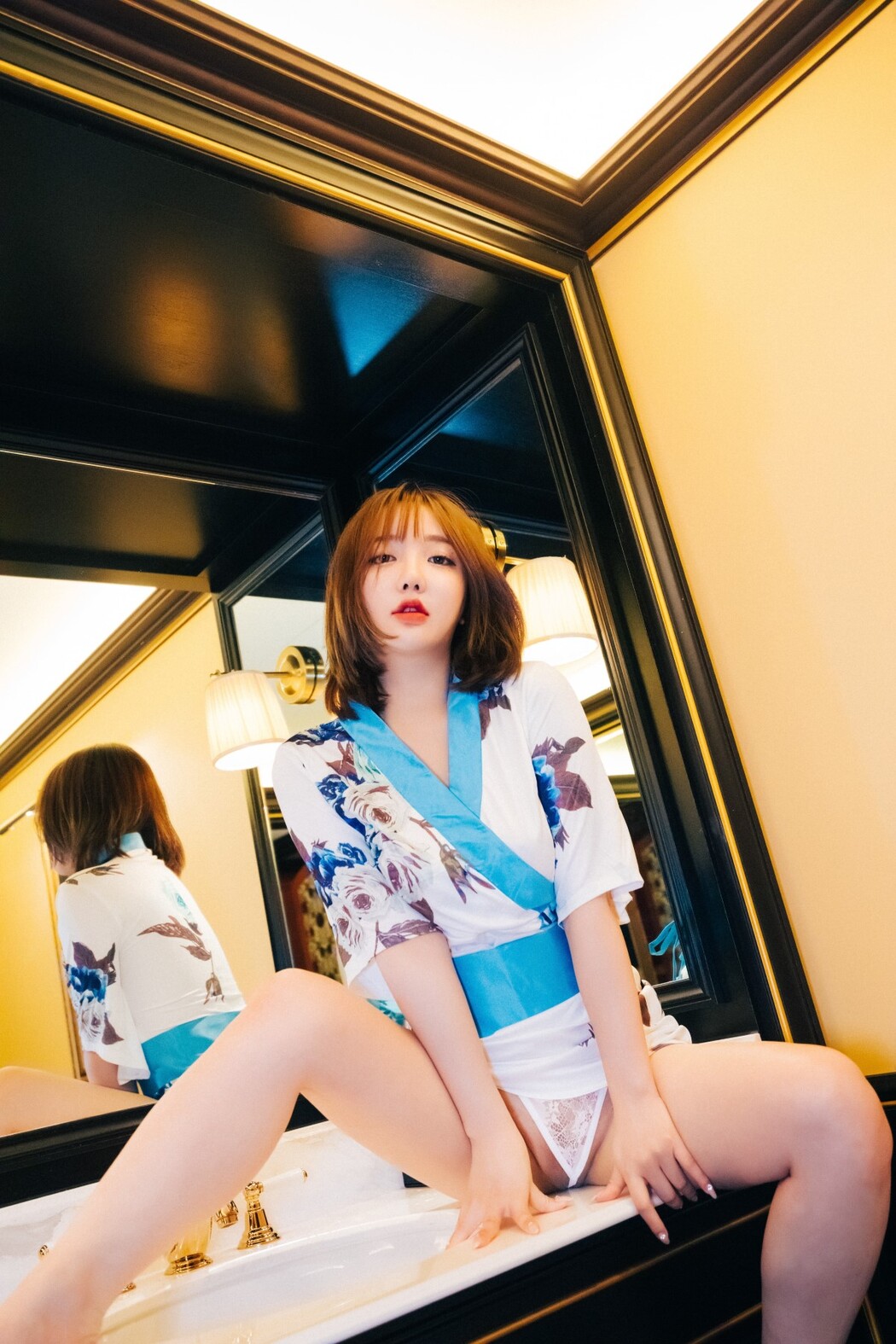 Loozy Son Ye-Eun 손예은 – Halloqueen S.Ver