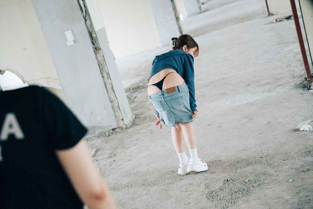 Loozy Yeri – Enjoying Outdoor Part1