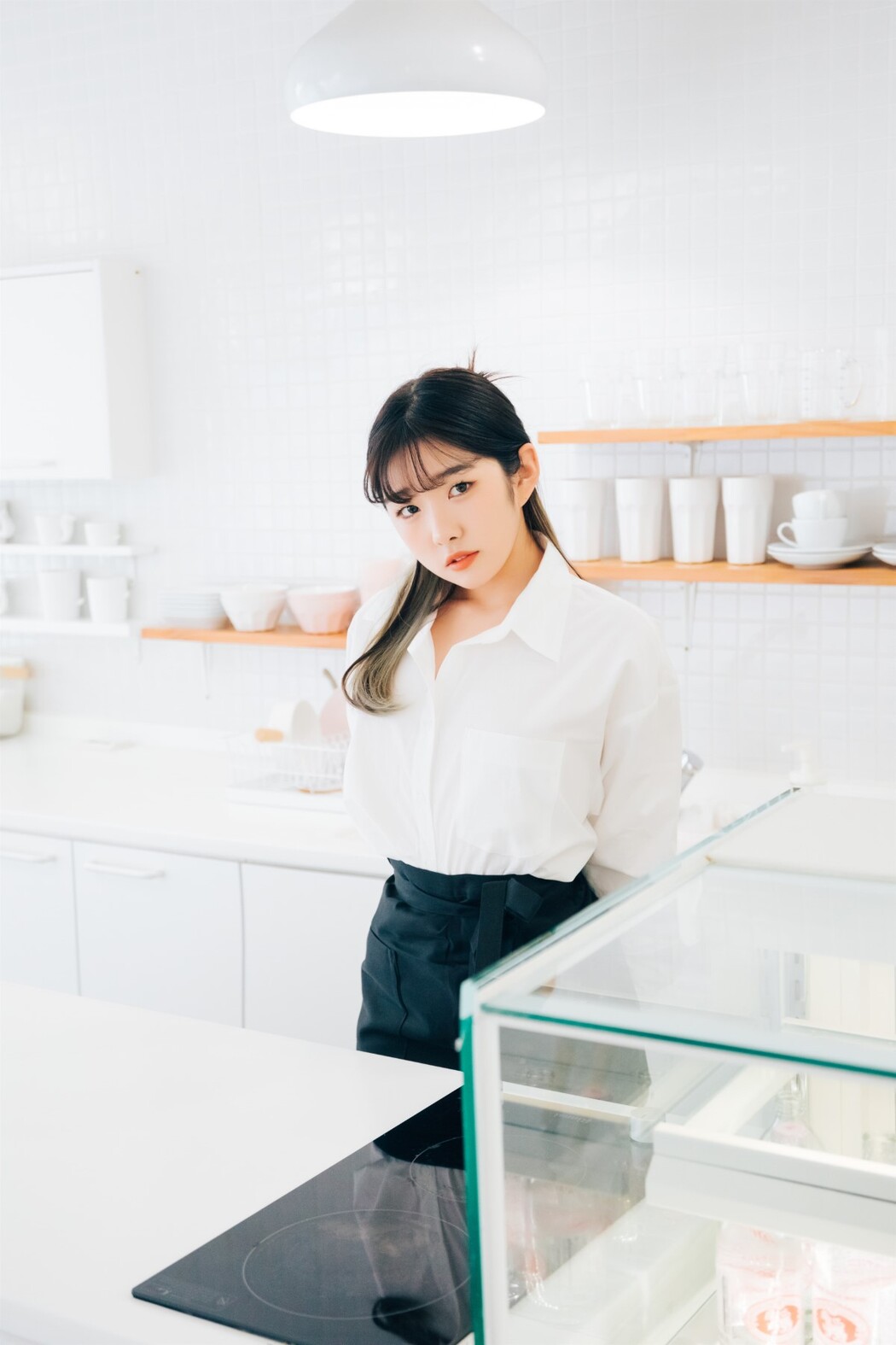 Loozy Sonson 손손 – Nude Apron