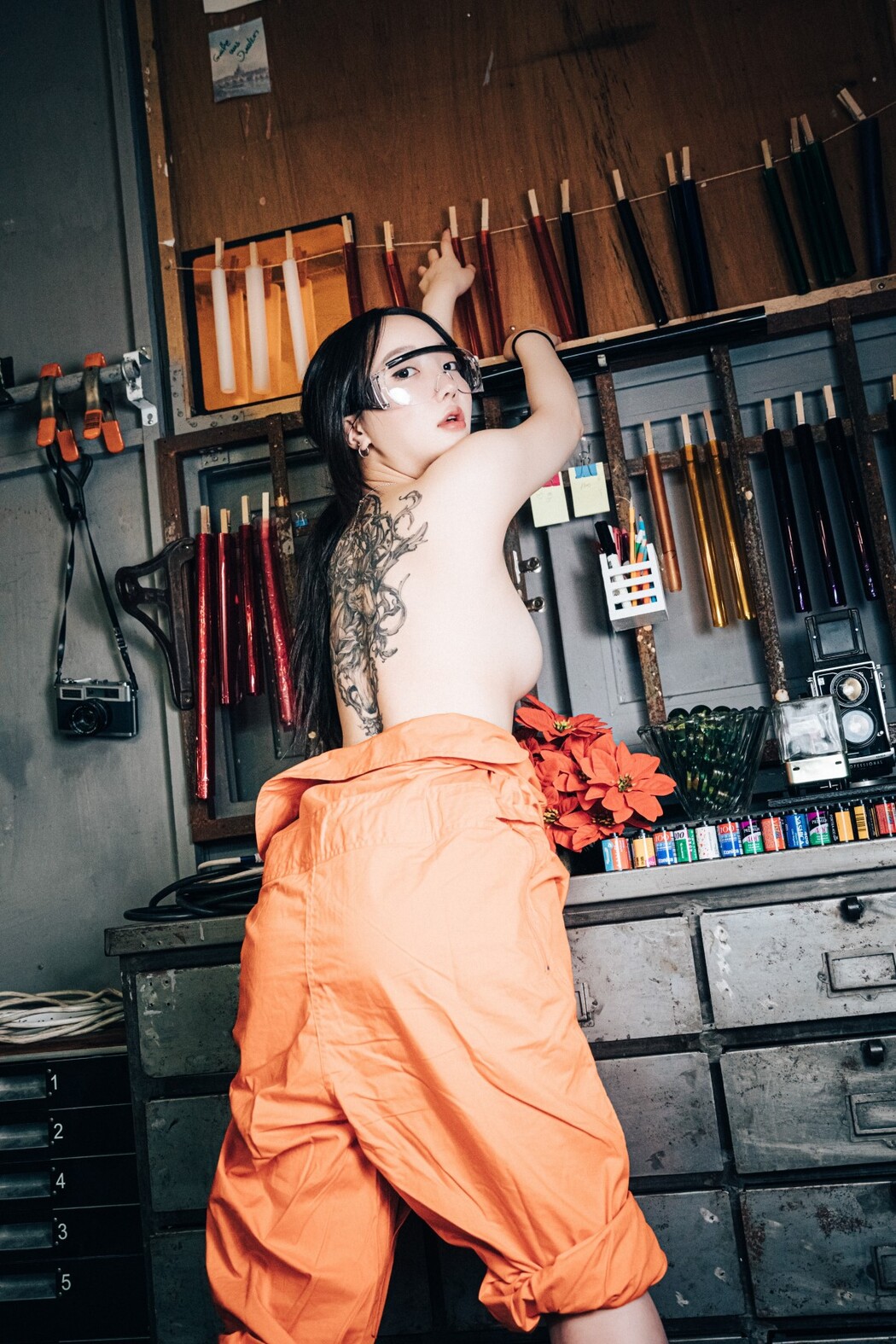 Loozy Son Ye-Eun 손예은 – Where Are My Tools