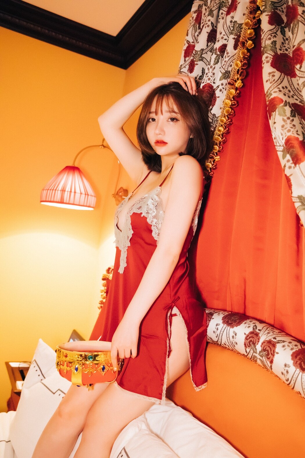 Loozy Son Ye-Eun 손예은 – Halloqueen S.Ver