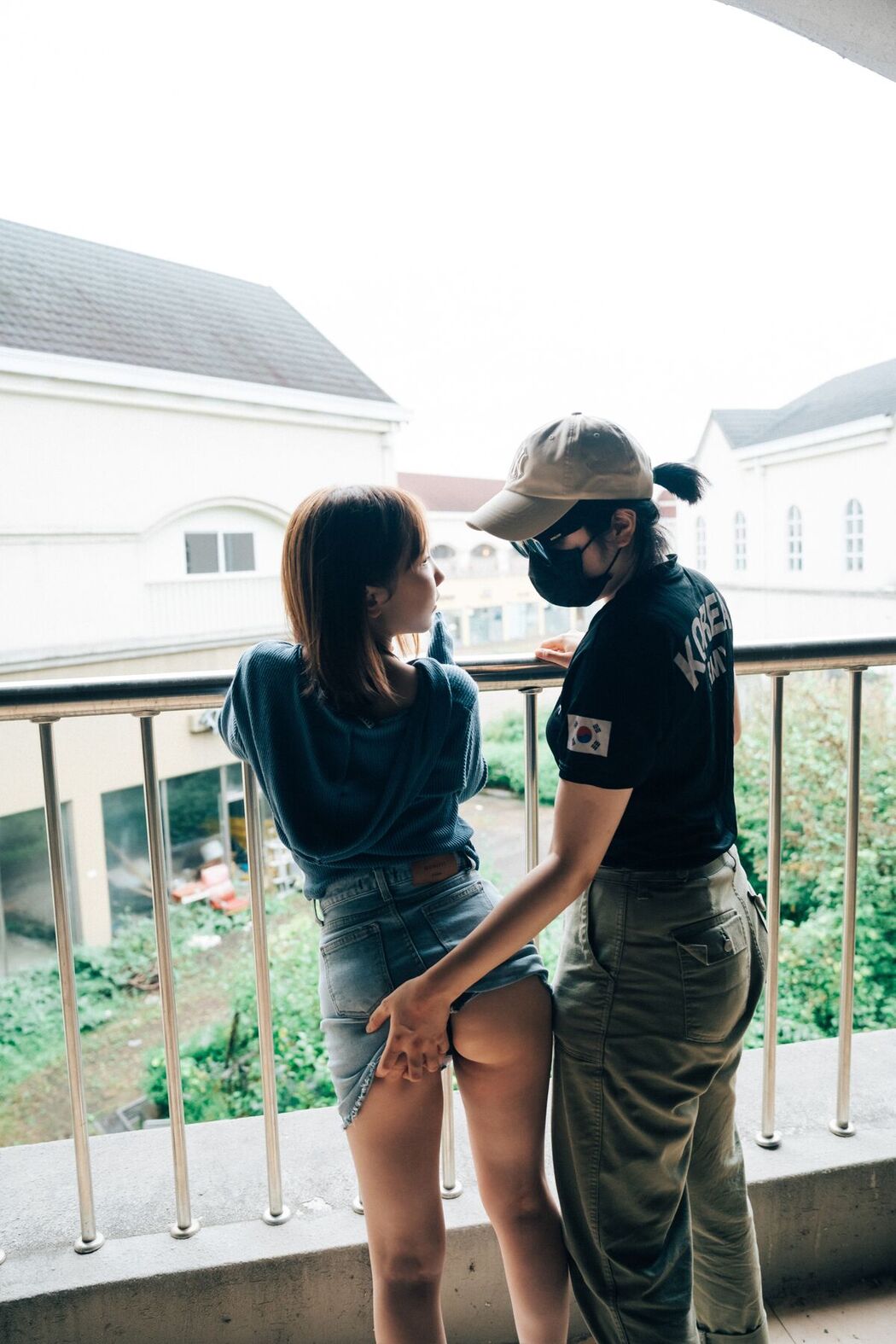 Loozy Yeri – Enjoying Outdoor Part1