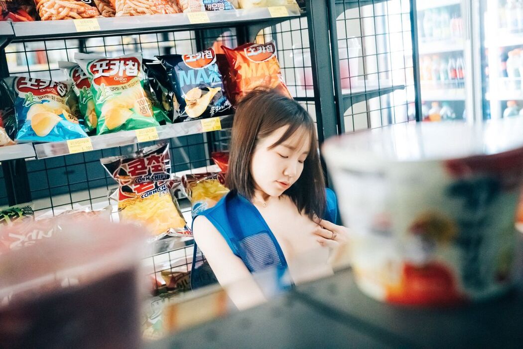 Loozy Yeri – Pocket Girl Alba B
