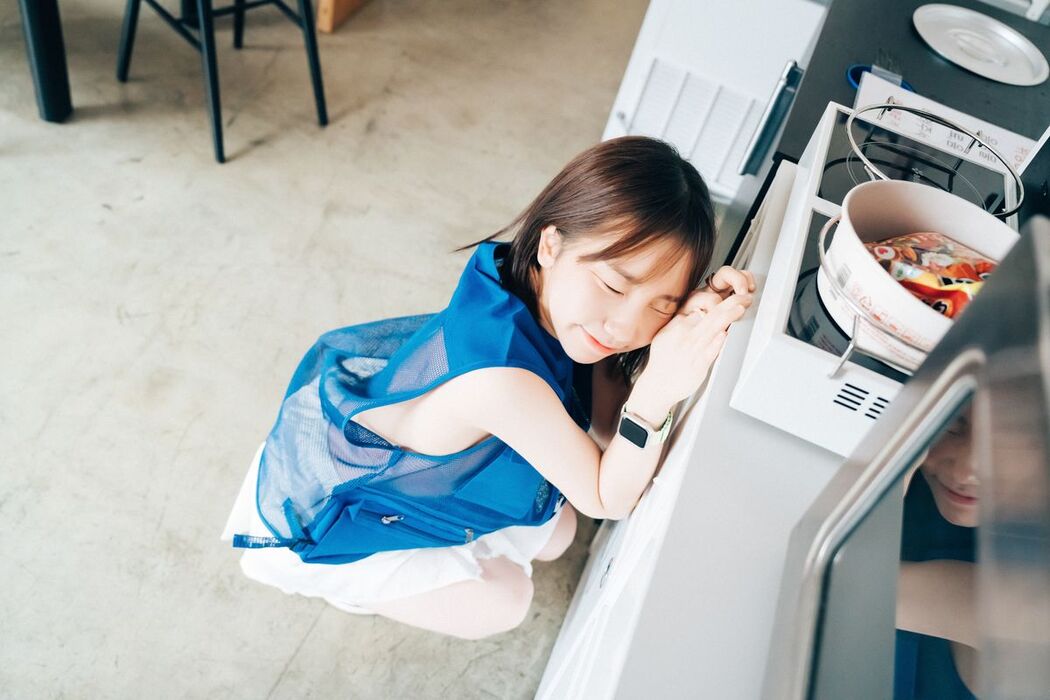 Loozy Yeri – Pocket Girl Alba A