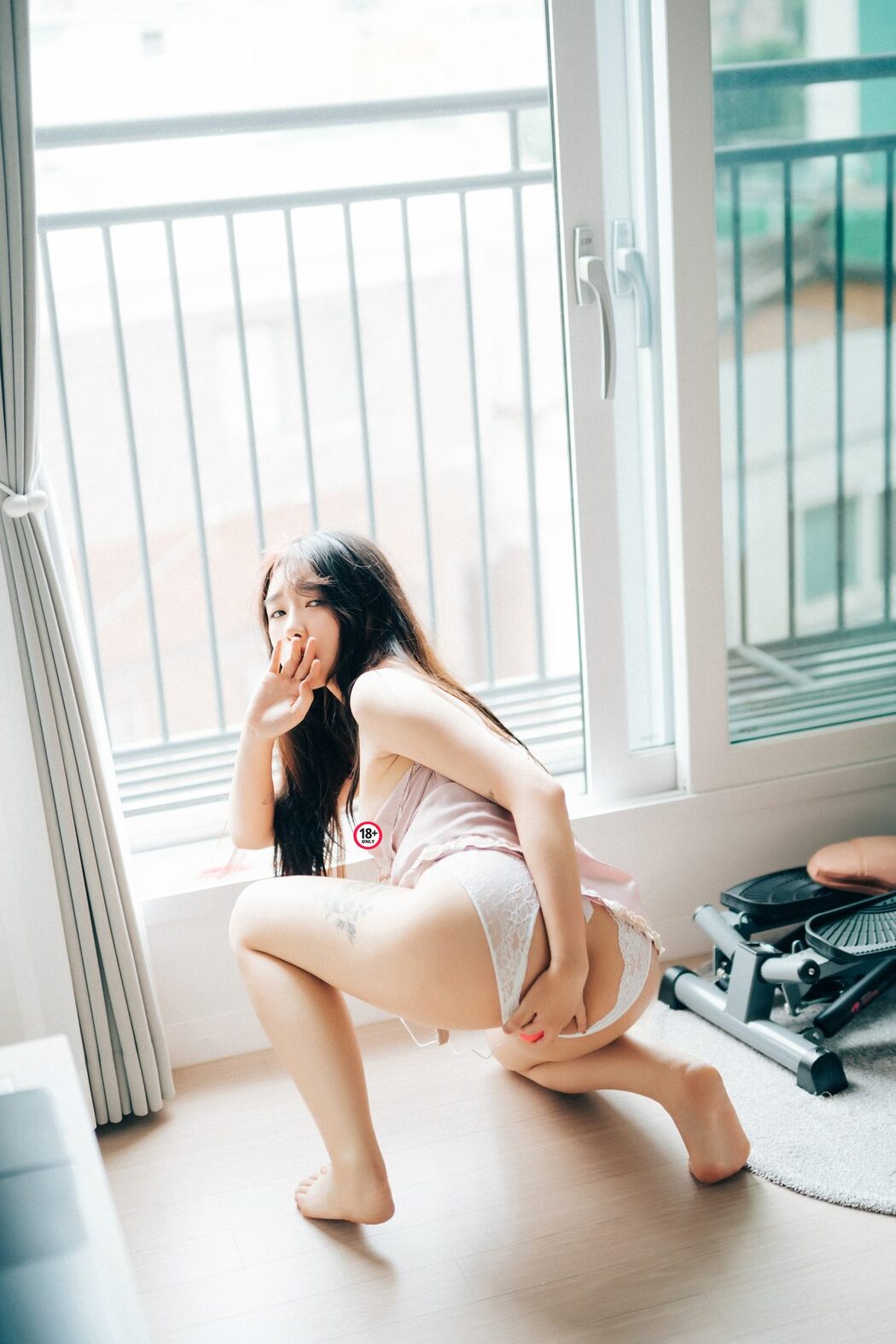 Loozy Sonson 손손 – VR Fxxx B