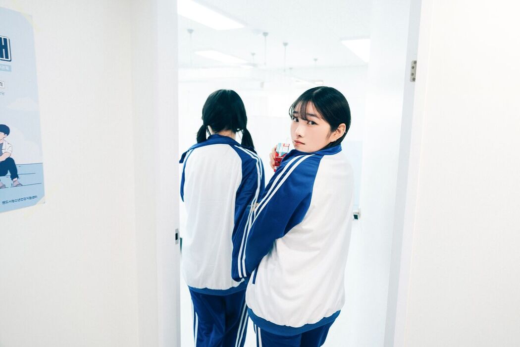 Loozy Sonson 손손 x Zia 지아 – Bitch Academy B