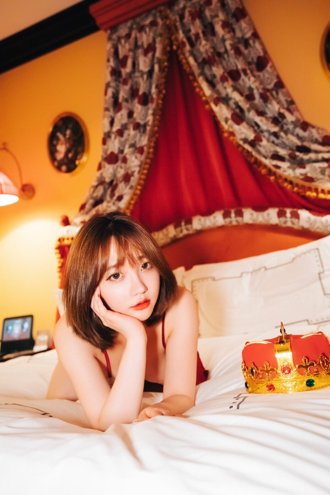 Loozy Son Ye-Eun 손예은 – Halloqueen S.Ver