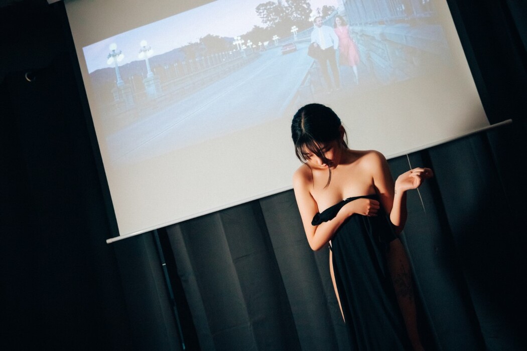 Loozy Sonson 손손 Cinema Girl S.Ver