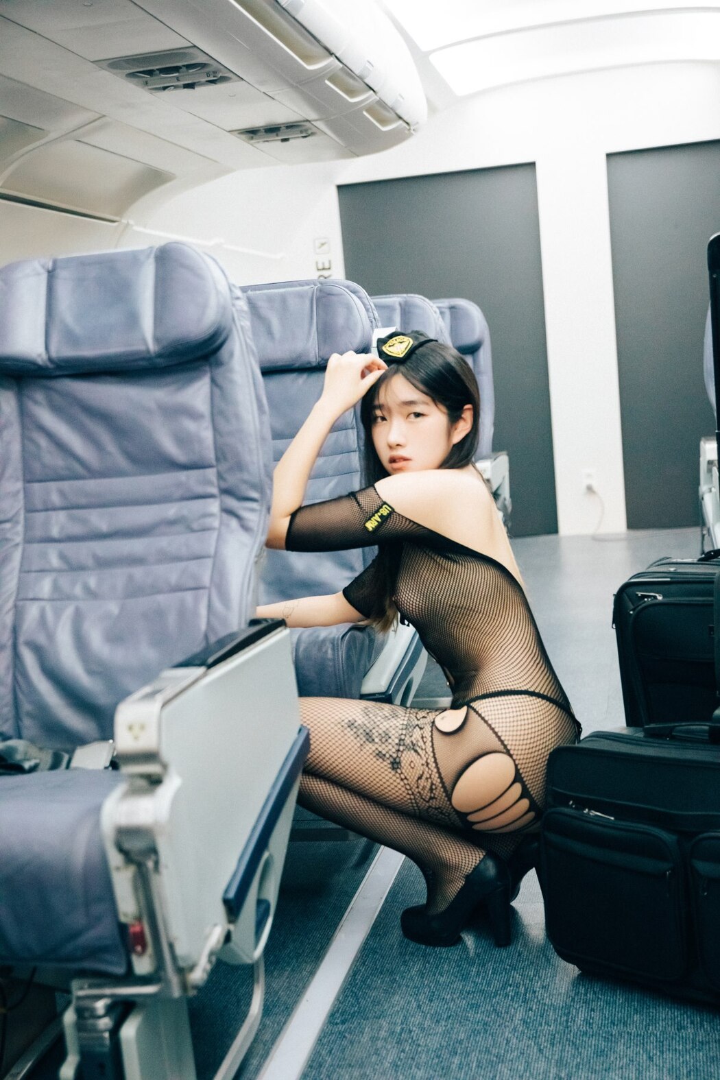 Loozy Sonson 손손 – Night Flight A
