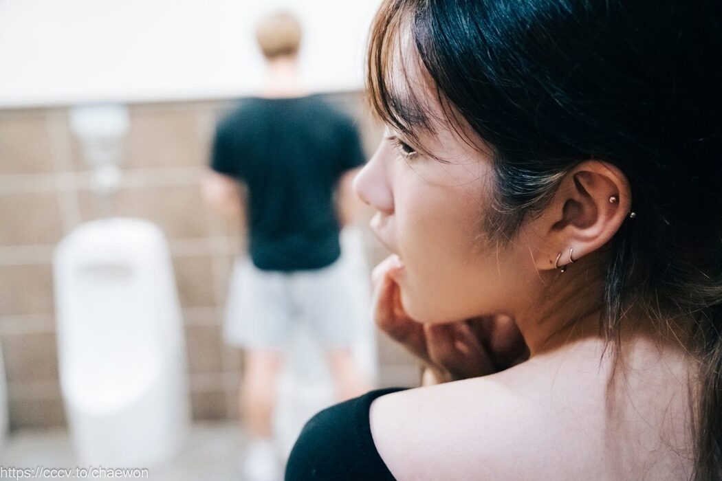 Loozy SonSon 손손 – Public Toilet A