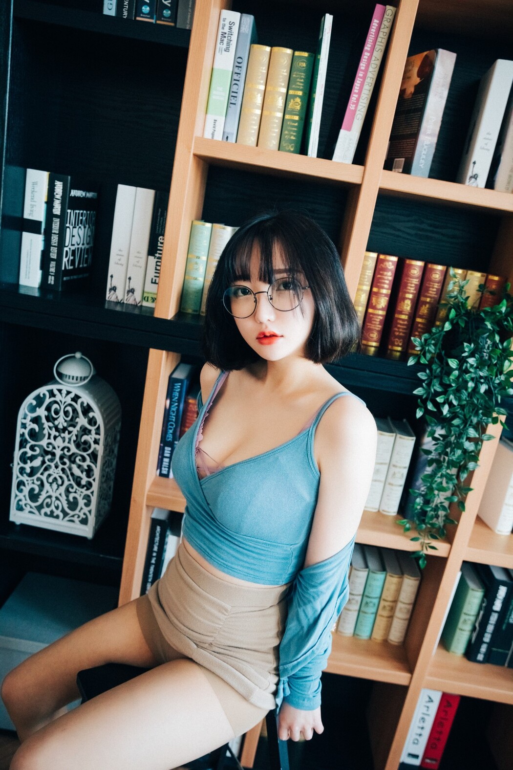 Loozy Son Ye-Eun 손예은 – Librarian Girl