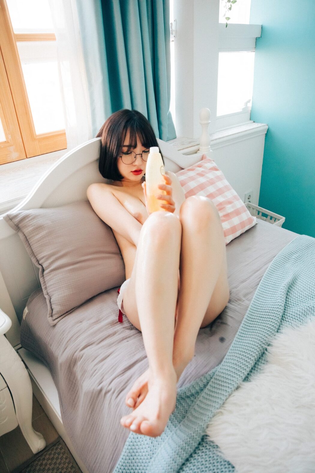 Loozy The Queen is Back – Son Ye-Eun 손예은