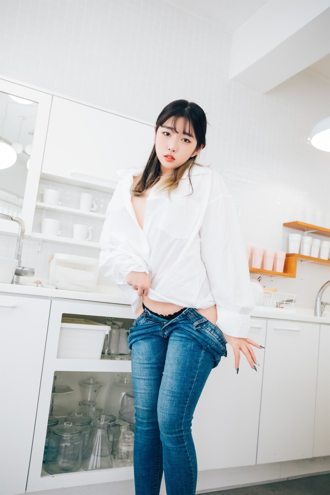 Loozy Sonson 손손 – Nude Apron