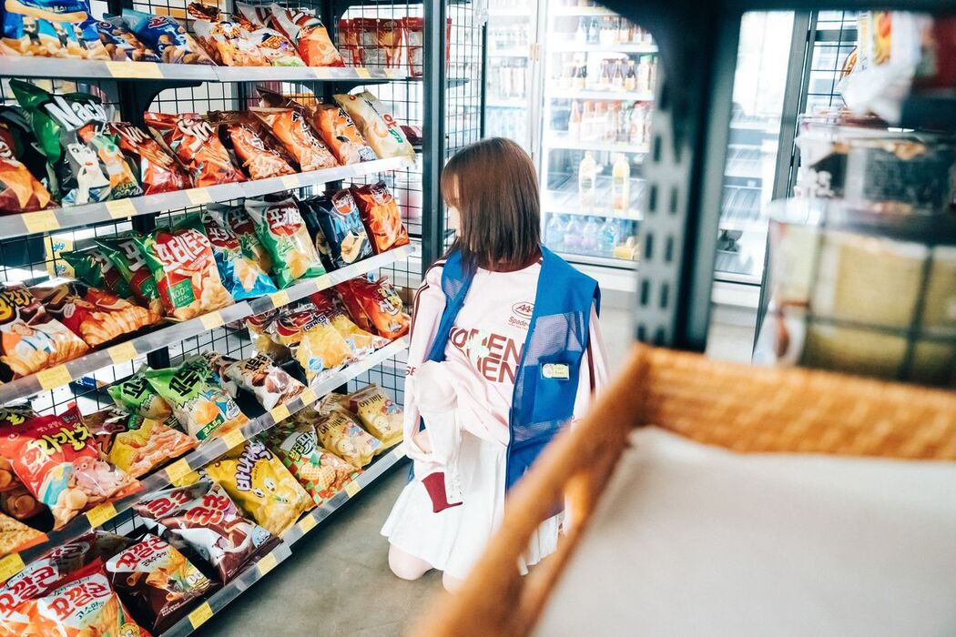 Loozy Yeri – Pocket Girl Alba A