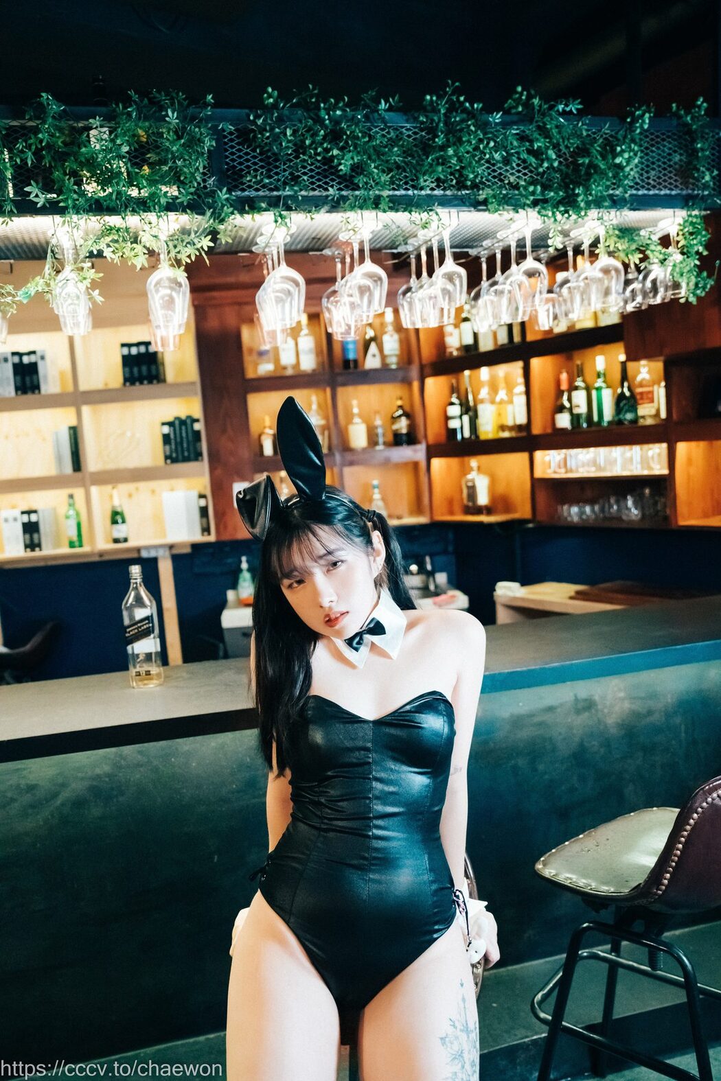 Loozy SonSon 손손 – S Bar B