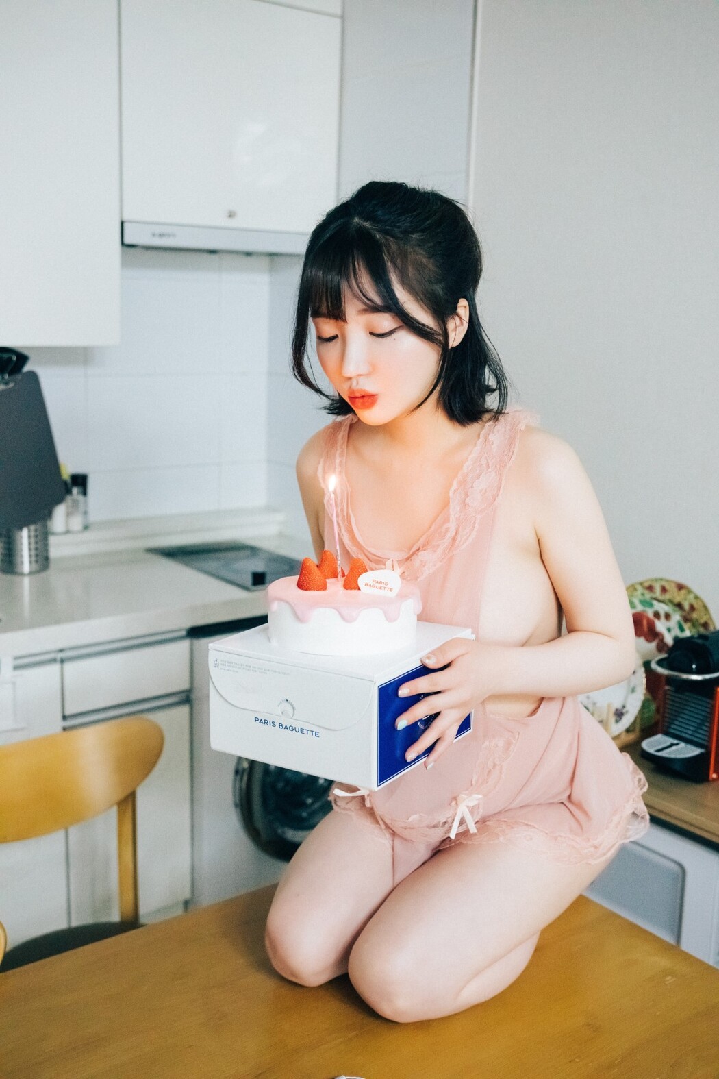 Loozy Son Ye-Eun 손예은 Happy Birthday S.Ver A