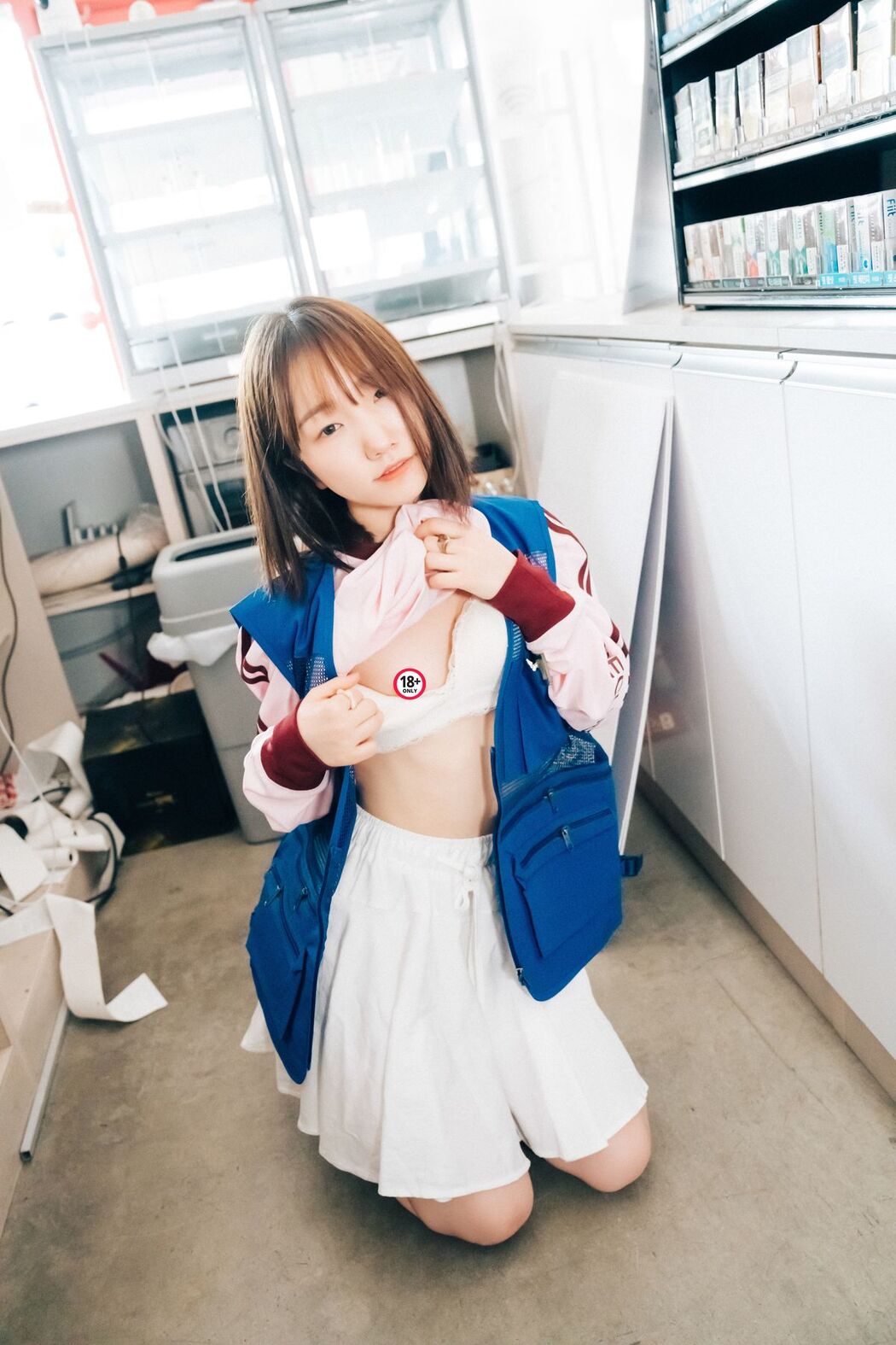 Loozy Yeri – Pocket Girl Alba B