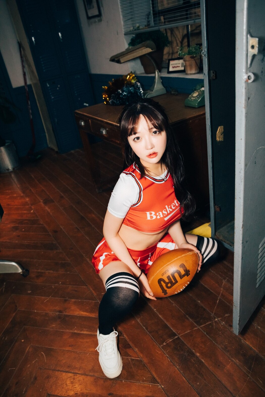 Loozy Son Ye-Eun 손예은 – Cheer Up