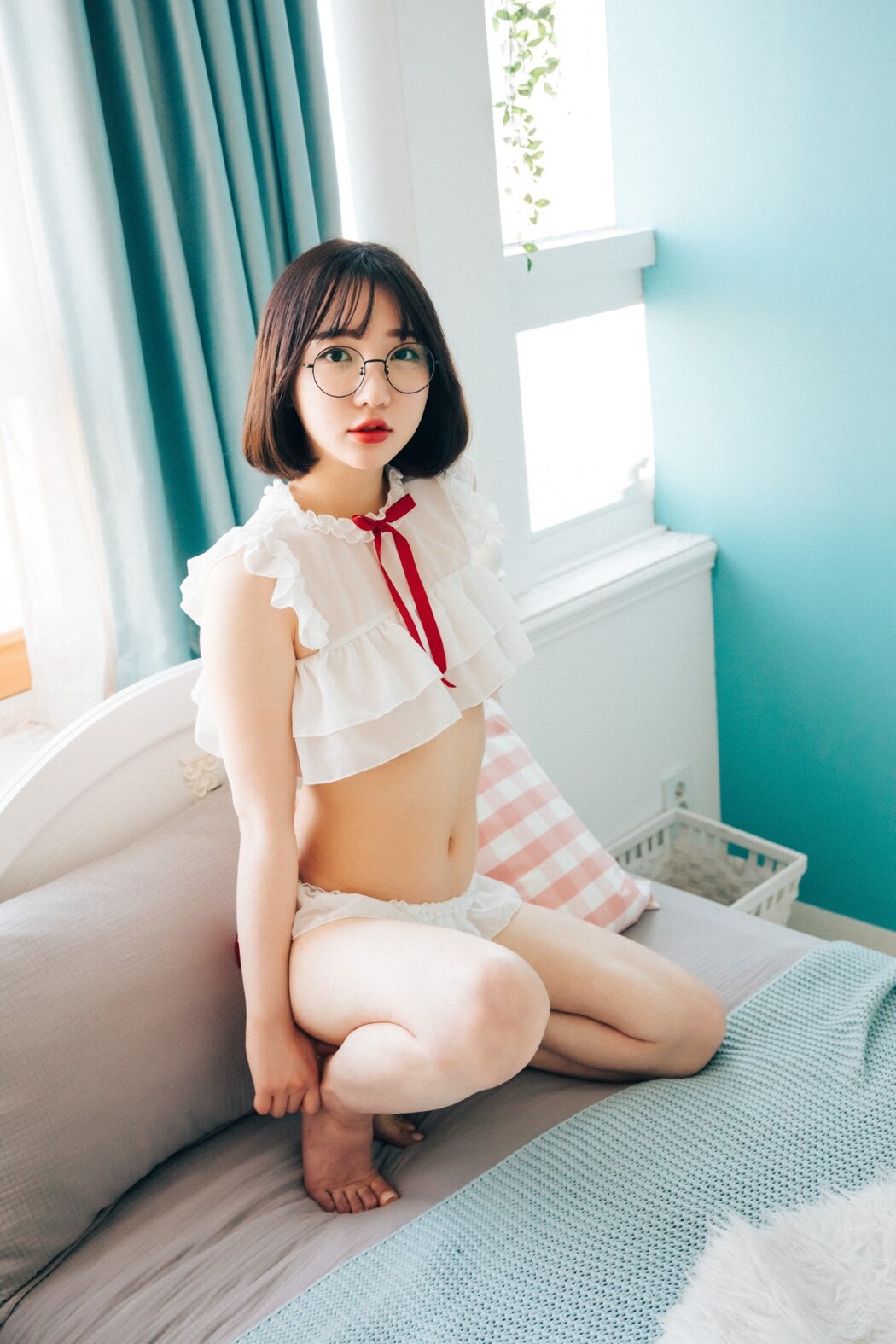 Loozy The Queen is Back – Son Ye-Eun 손예은
