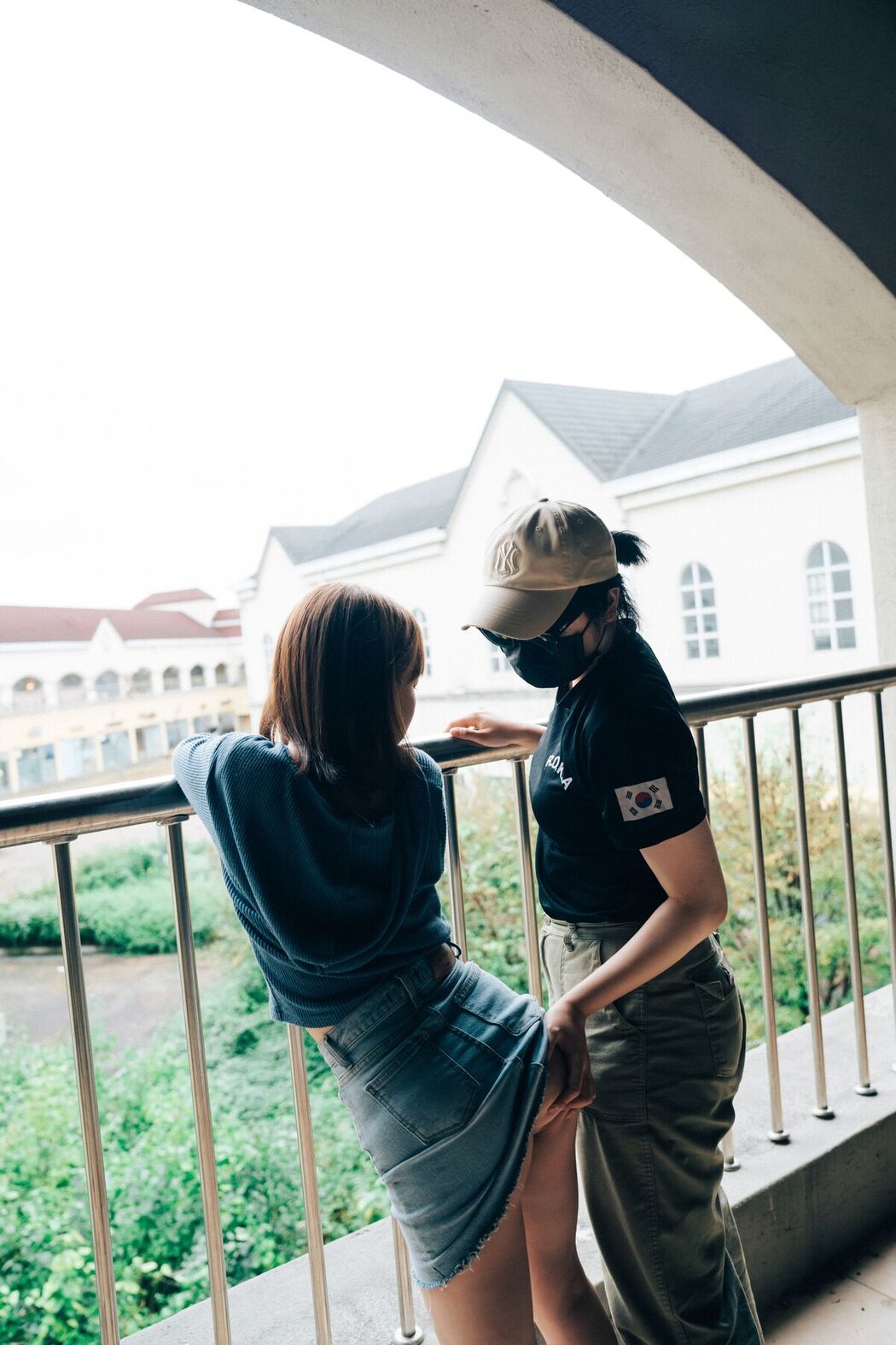 Loozy Yeri – Enjoying Outdoor Part1