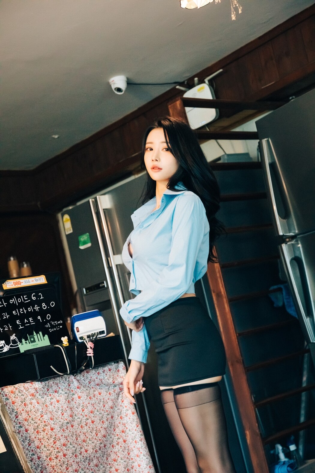 Loozy YeonYu 연유 – First Play S.Ver A