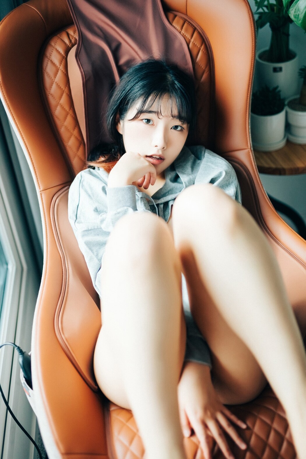 Loozy SonSon 손손 – Date At Home S Ver