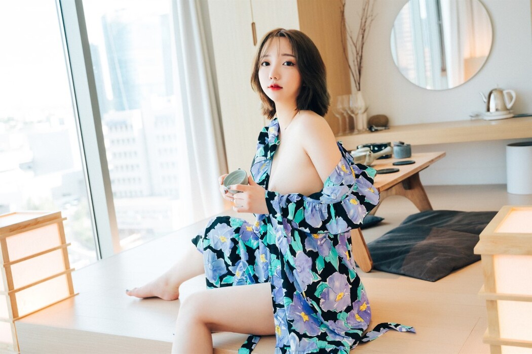 Loozy Son Ye-Eun 손예은 – Lover In Hotel Part 1