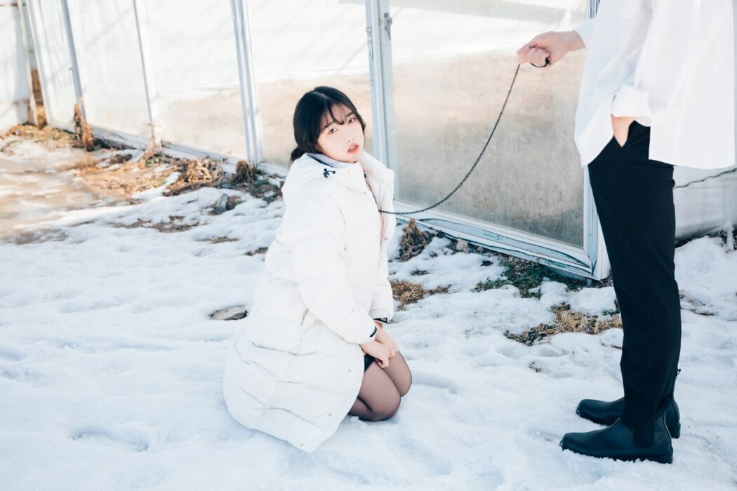 Loozy Sonson 손손 – Dog Plays