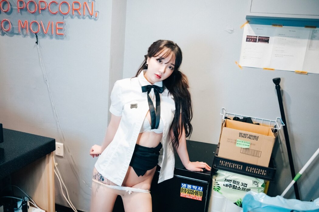 Loozy Son Ye-Eun 손예은 – Ticket Girl A