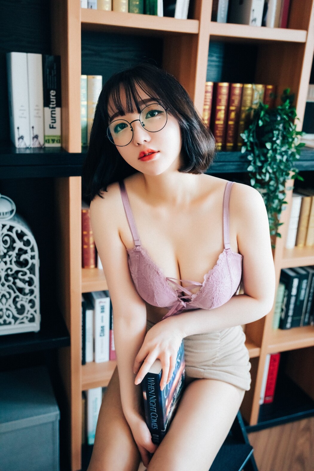 Loozy Son Ye-Eun 손예은 – Librarian Girl