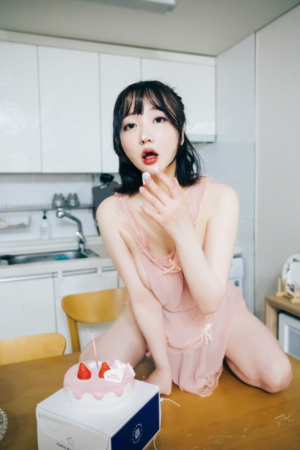 Loozy Son Ye-Eun 손예은 Happy Birthday S.Ver A