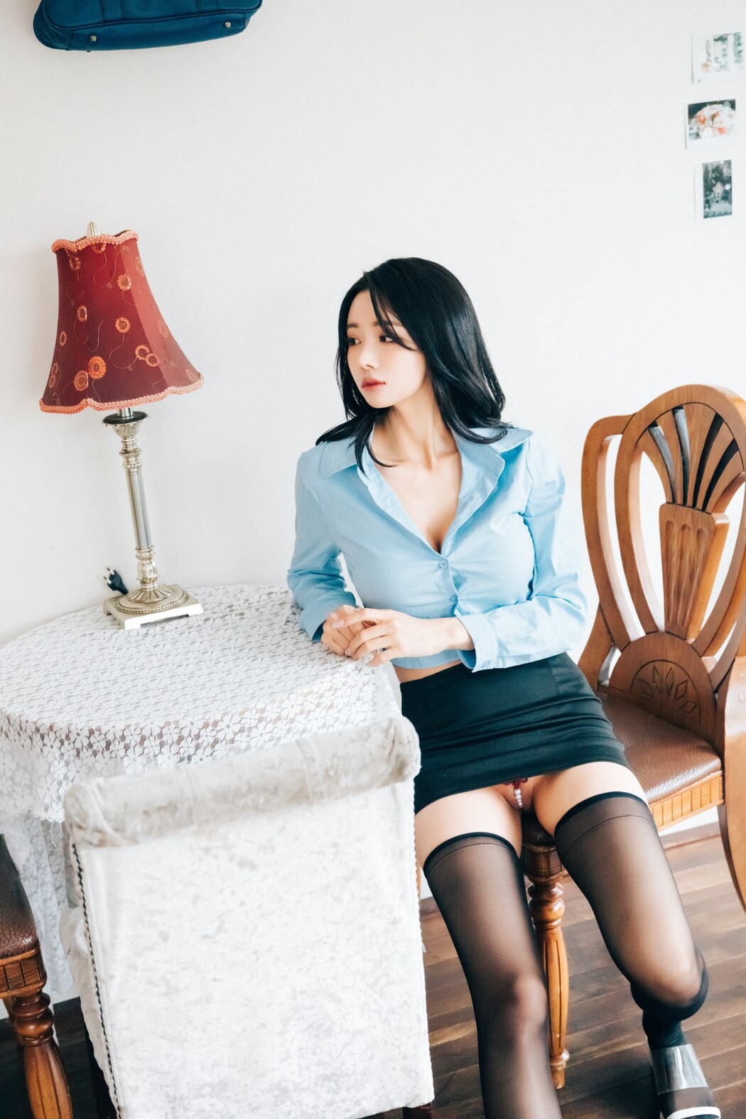 Loozy YeonYu 연유 – First Play S.Ver A