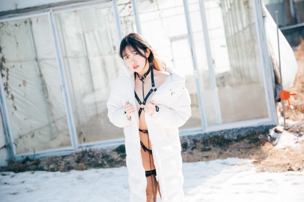 Loozy Sonson 손손 – Dog Plays