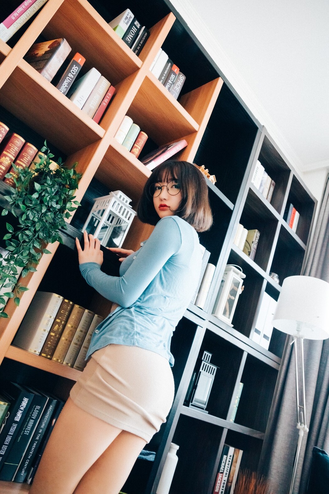 Loozy Son Ye-Eun 손예은 – Librarian Girl