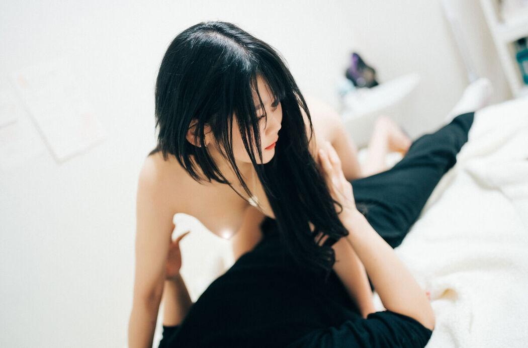Loozy Zia – Adult Hair Shop Part3