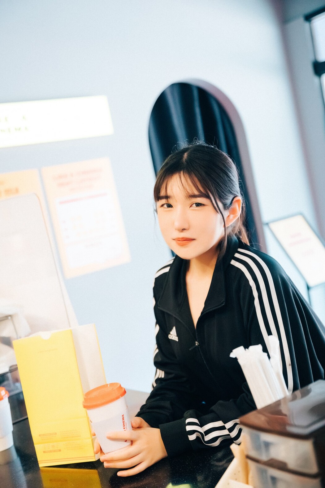 Loozy Sonson 손손 Cinema Girl S.Ver